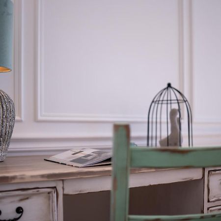 Appartement Charme De Provence In Prague Extérieur photo